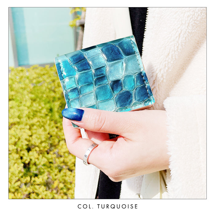 【財布の百貨店公式】 本革 コインケース ボックス型 ちょっと上品なステンドグラス レディース 小銭入れ コンパクト スリム 薄型 型押し エナメル ピンク ターコイズ イエロー レッド ネイビー 【安心の返品保証付き】