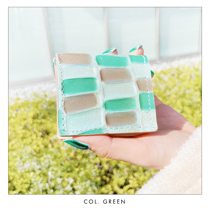 【財布の百貨店公式】 本革 ステンドグラス ボックス型 コインケース レディース 小銭入れ コンパクト スリム 薄型 型押し エナメル ピンク イエロー パープル グリーン ブルー シルバー 【安心の返品保証付き】