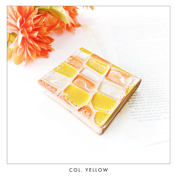 【財布の百貨店公式】 本革 ステンドグラス ボックス型 コインケース レディース 小銭入れ コンパクト スリム 薄型 型押し エナメル ピンク イエロー パープル グリーン ブルー シルバー 【安心の返品保証付き】